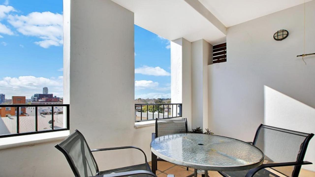 Apartment At Cooper St Sydney Esterno foto